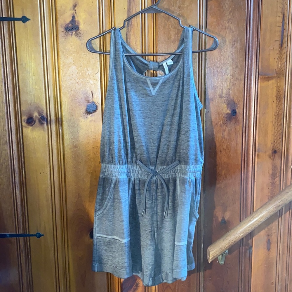 Short jumpsuit